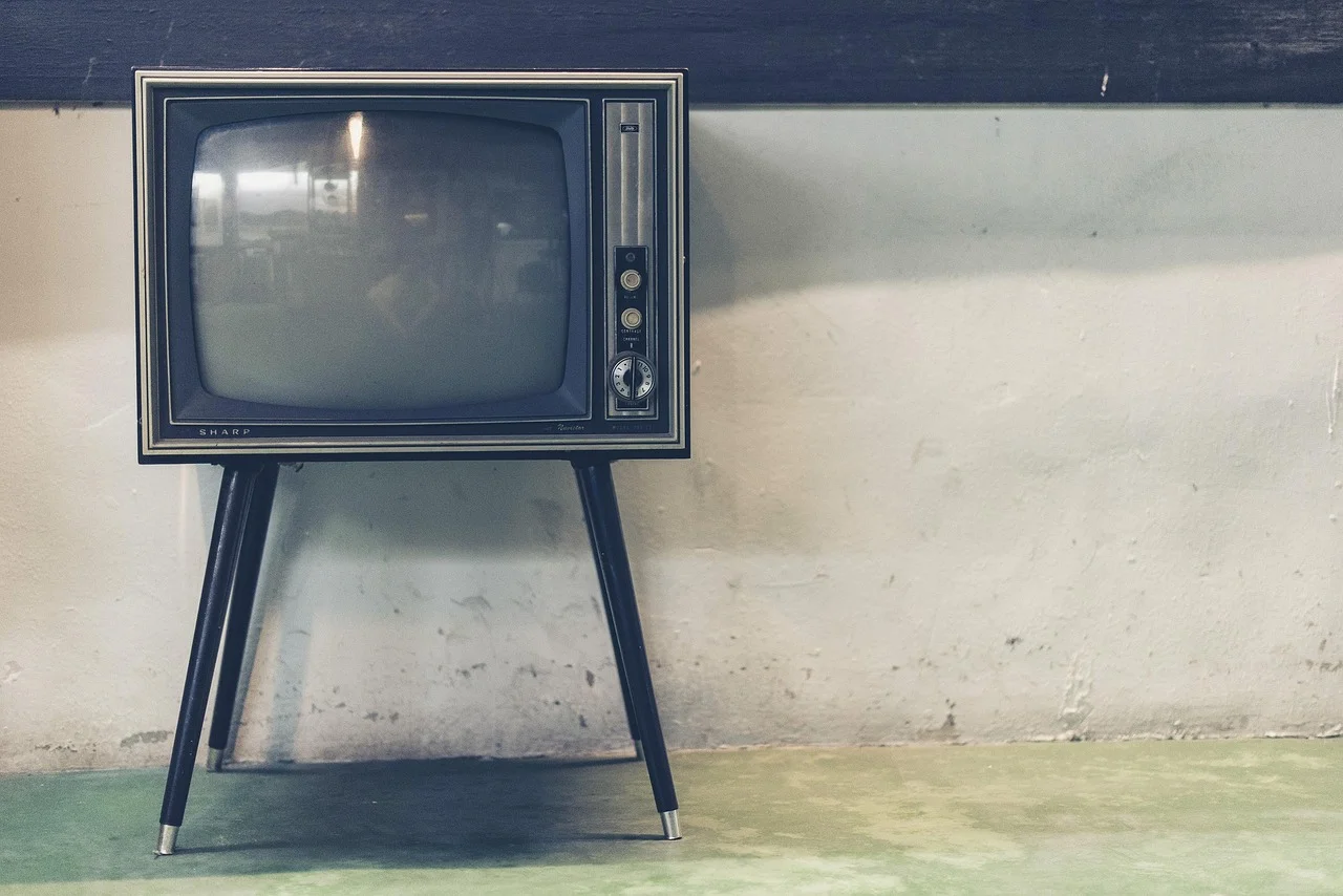 System telewizji hotelowej — jak IPTV zwiększa komfort gości